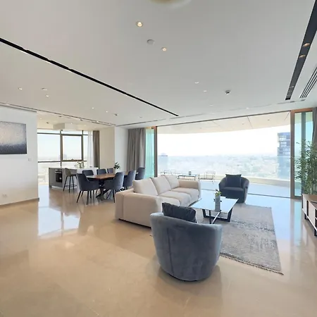 Wealthystays 360 Luxury * Nikosia