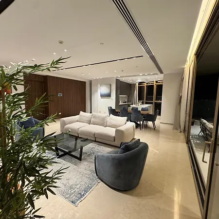 Apartment Wealthystays 360 Luxury *