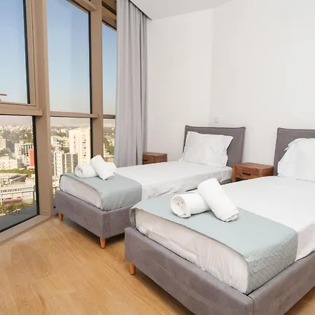 Lejlighed 360 Skyhigh Luxury Residence *