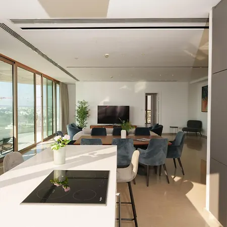 Wealthystays 360 Luxury * Nicosie