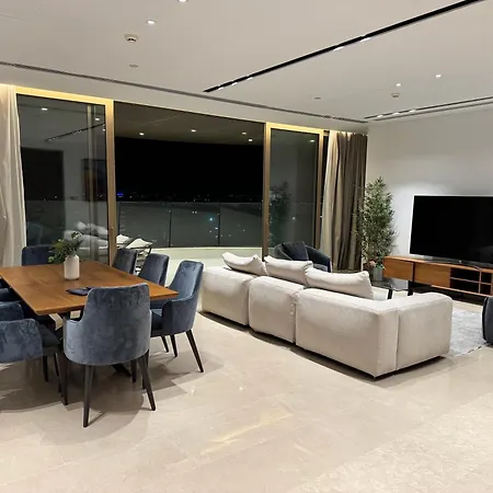 Wealthystays 360 Luxury Lägenhet *