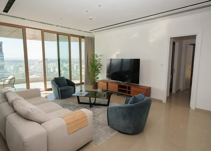 Lägenhet Wealthystays 360 Luxury Nicosia