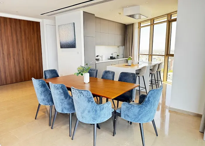 Lägenhet Wealthystays 360 Luxury