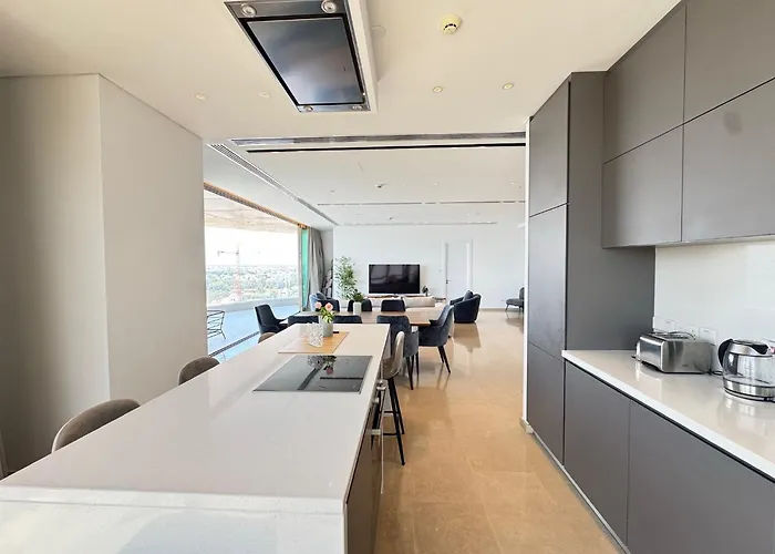 Lägenhet Wealthystays 360 Luxury *